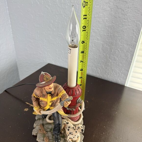 Vintage Fireman Statue Lamp w Hose, Hydrant & Dalmation Light Works - Realistic - Picture 3 of 12